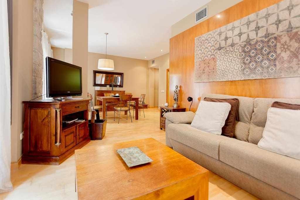 ז'ירונה Sleep & Stay Apartamento De Lujo מראה חיצוני תמונה