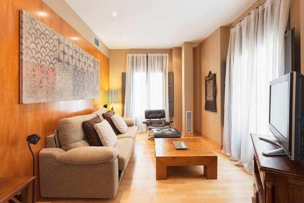 ז'ירונה Sleep & Stay Apartamento De Lujo מראה חיצוני תמונה